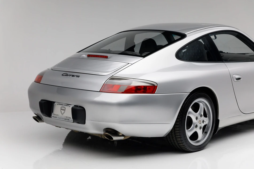 2001 Porsche 996 Carrera - Image 18 of 31