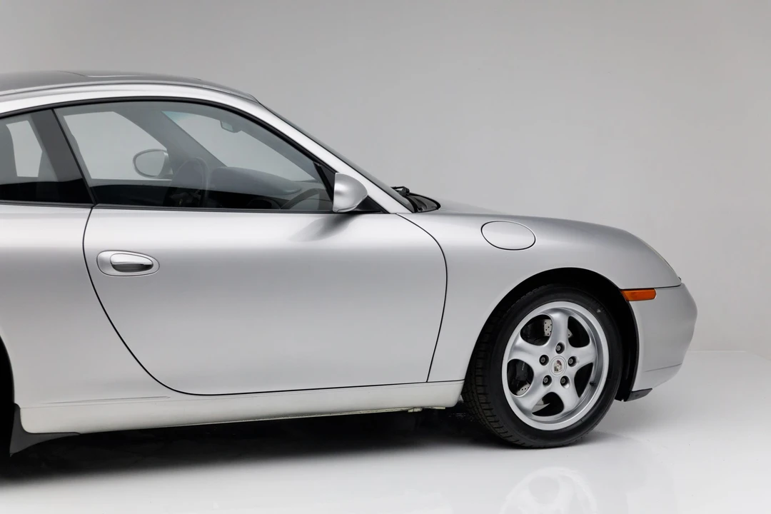 2001 Porsche 996 Carrera - Image 21 of 31