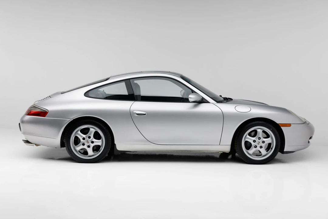 2001 Porsche 996 Carrera - Image 7 of 31