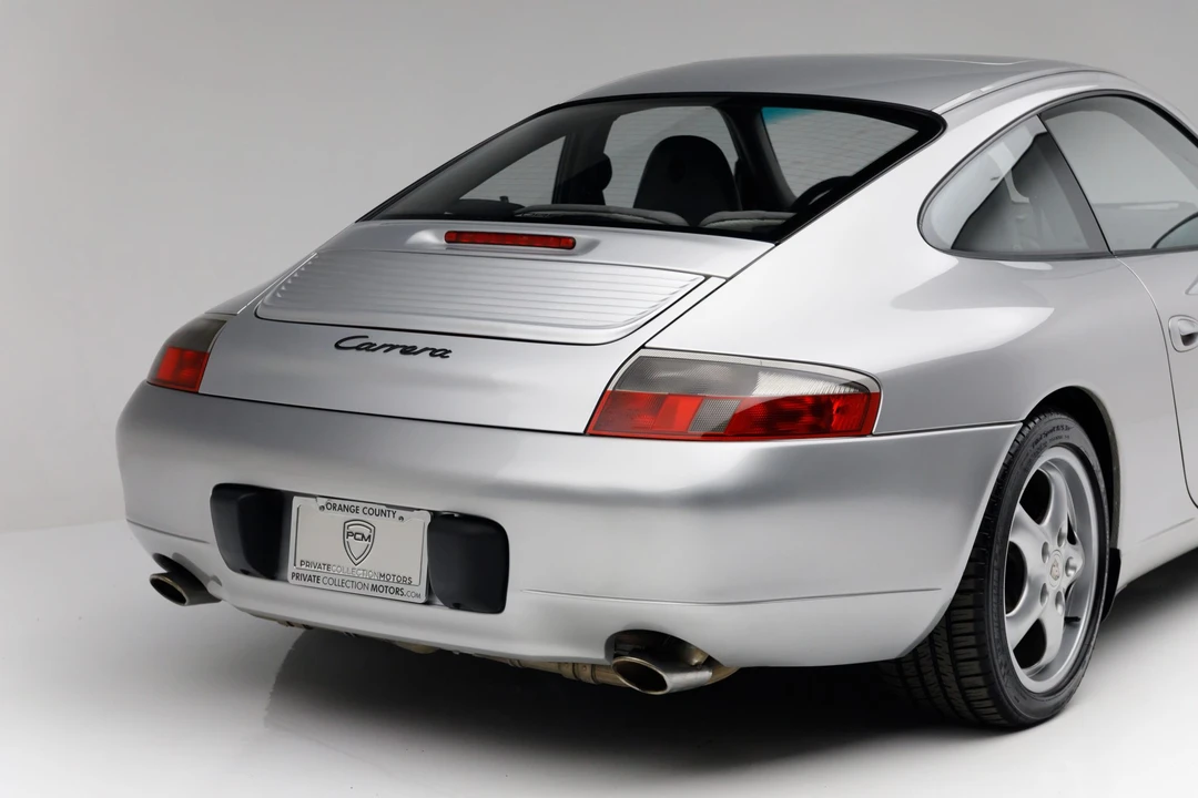 2001 Porsche 996 Carrera - Image 17 of 31