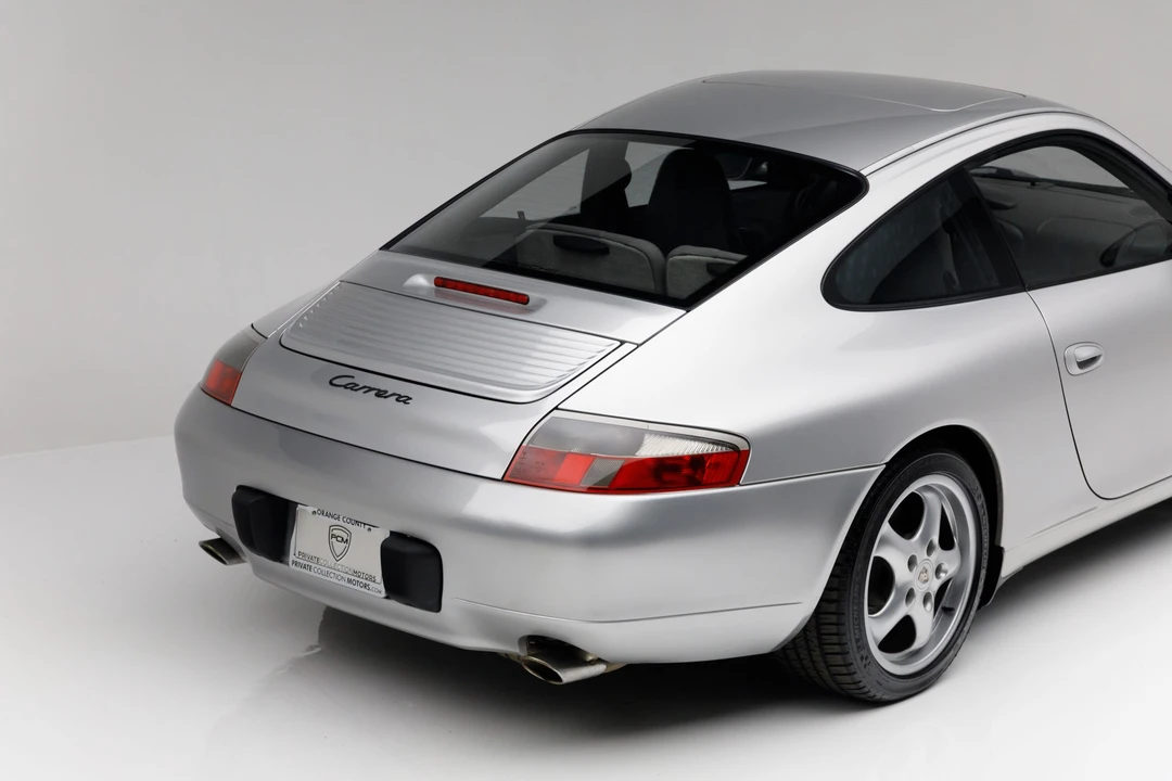 2001 Porsche 996 Carrera - Image 16 of 31