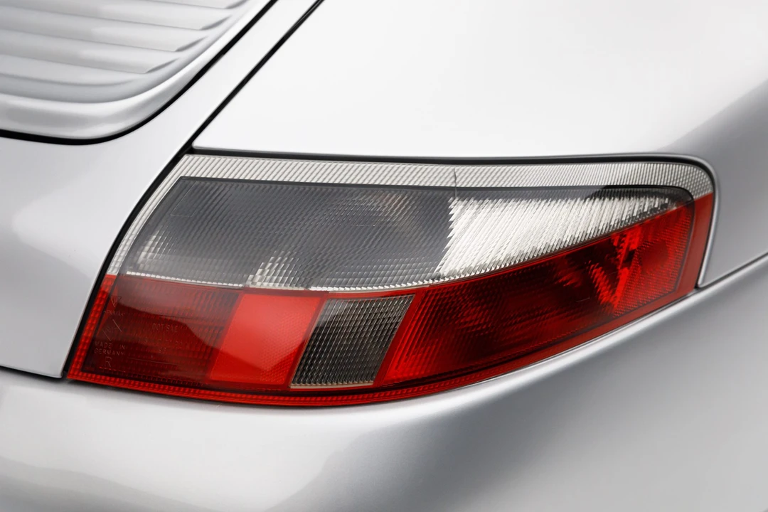 2001 Porsche 996 Carrera - Image 29 of 31