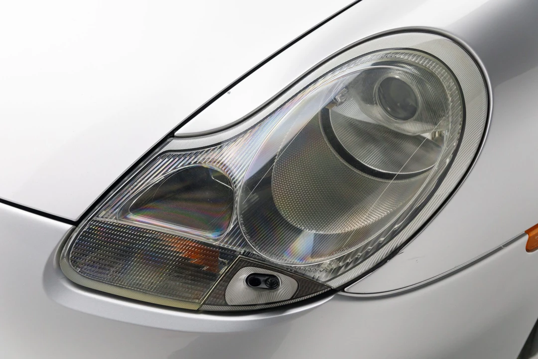 2001 Porsche 996 Carrera - Image 24 of 31