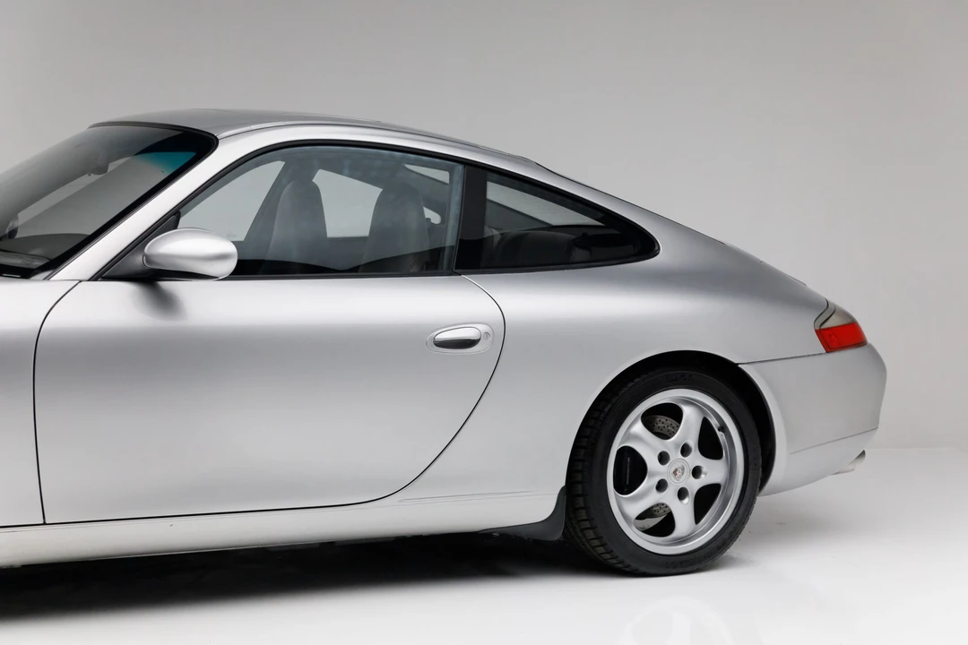2001 Porsche 996 Carrera - Image 14 of 31