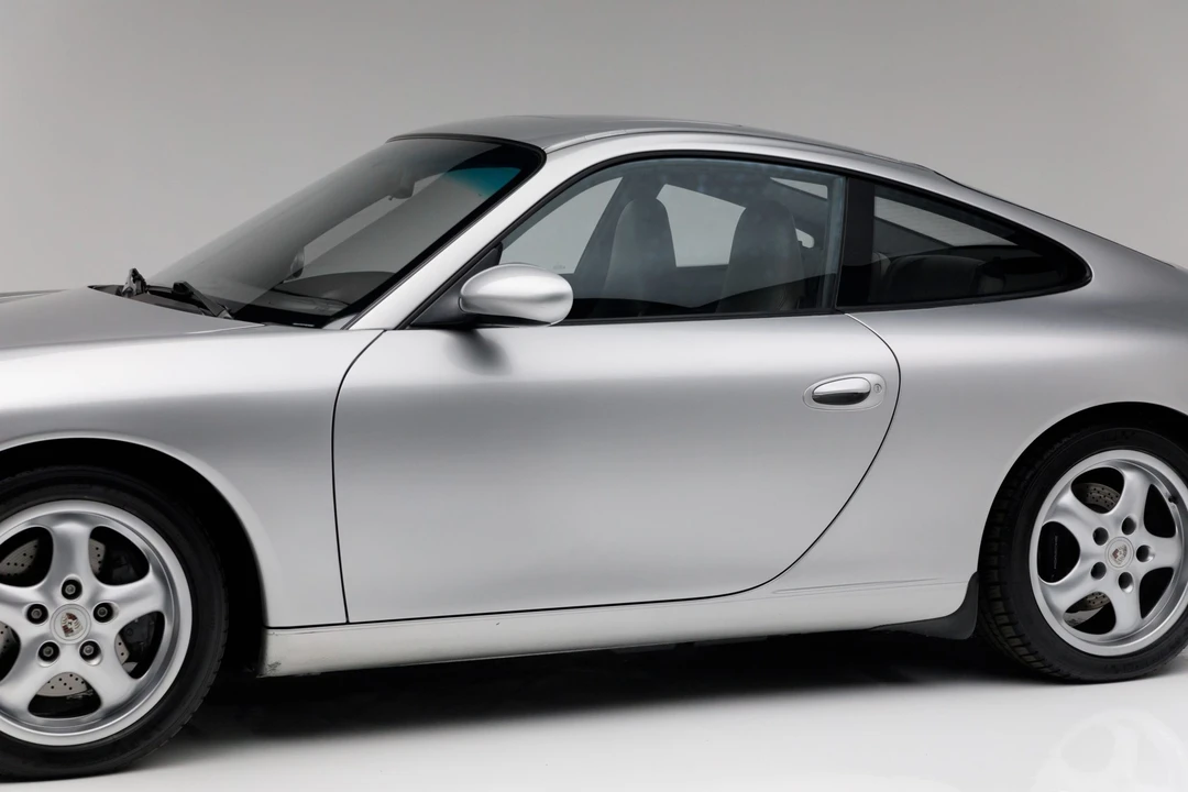 2001 Porsche 996 Carrera - Image 13 of 31