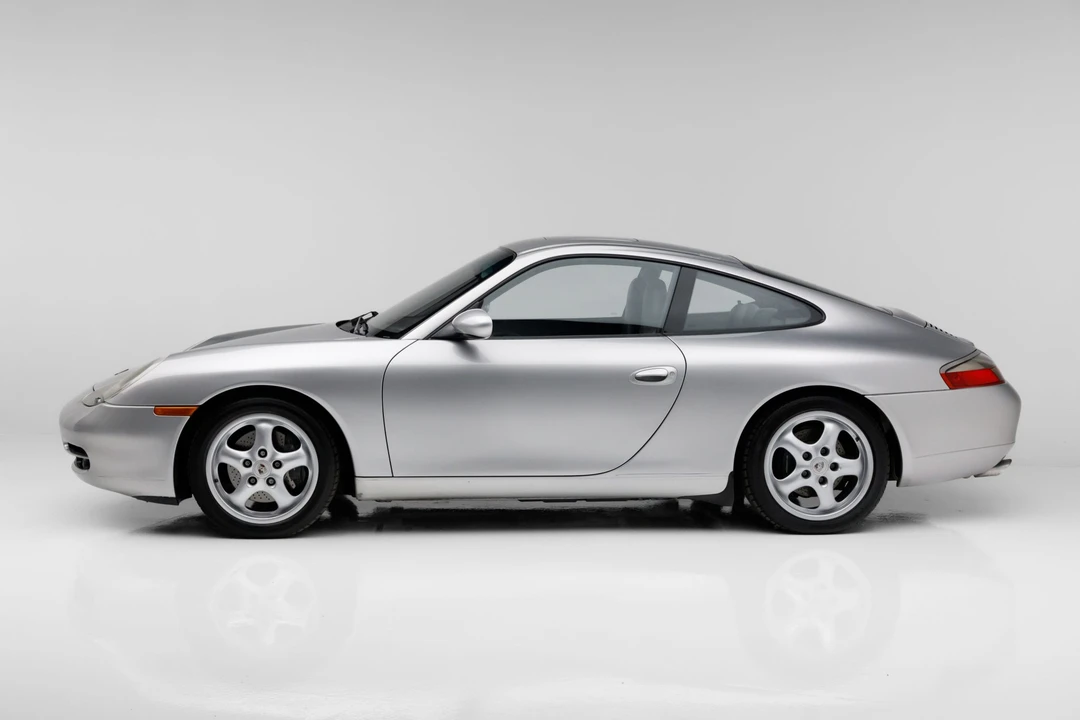 2001 Porsche 996 Carrera - Image 2 of 31
