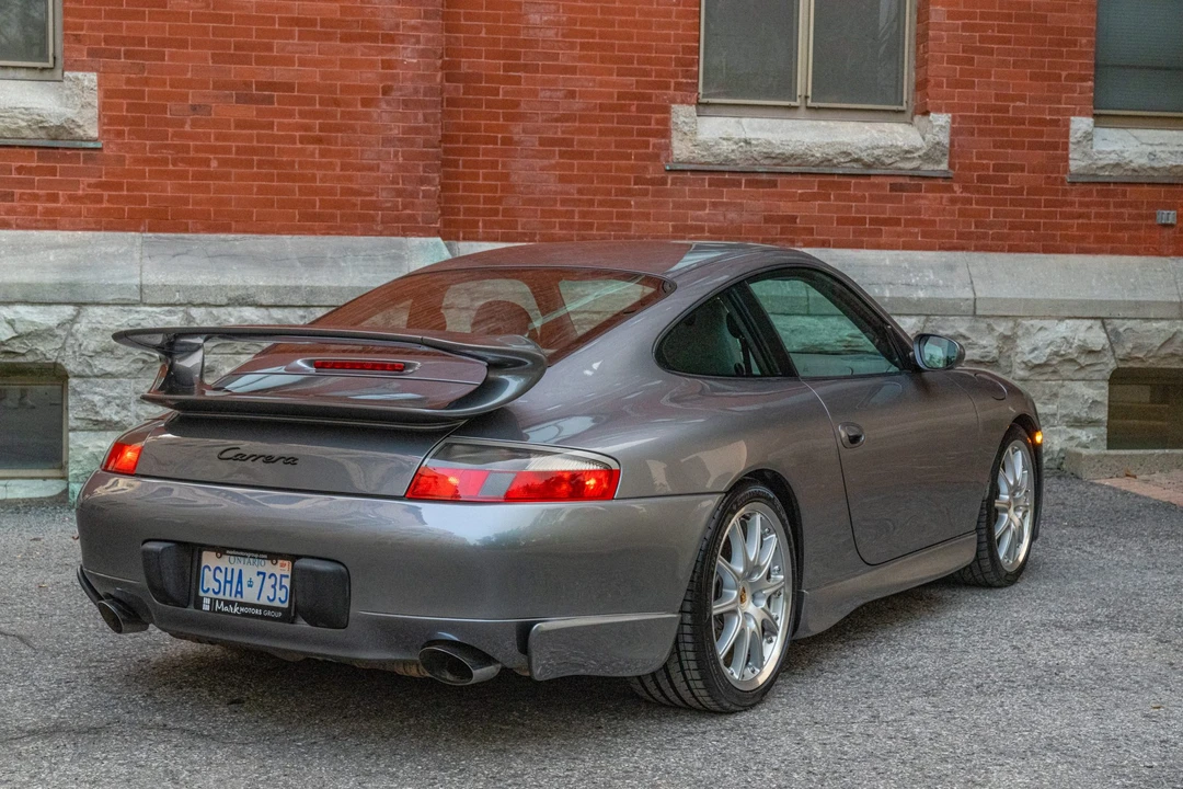 2001 Porsche 996 Carrera - Image 10 of 31