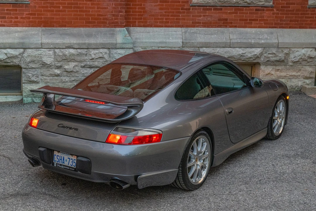 2001 Porsche 996 Carrera - Image 11 of 31