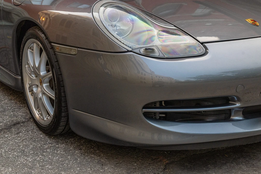2001 Porsche 996 Carrera - Image 25 of 31