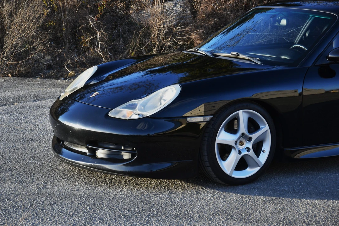 2001 Porsche 996 Carrera - Image 29 of 31