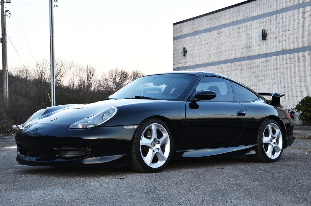 2001 Porsche 996 Carrera - Image 2 of 31
