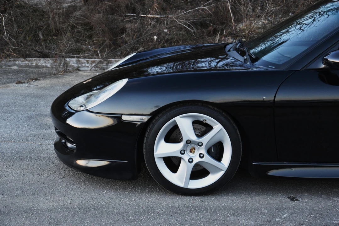 2001 Porsche 996 Carrera - Image 31 of 31