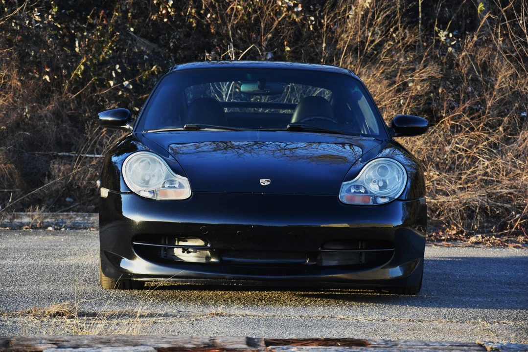 2001 Porsche 996 Carrera - Image 12 of 31