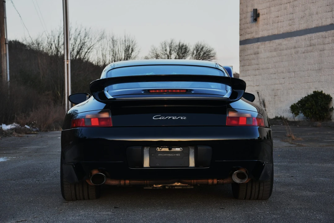 2001 Porsche 996 Carrera - Image 23 of 31