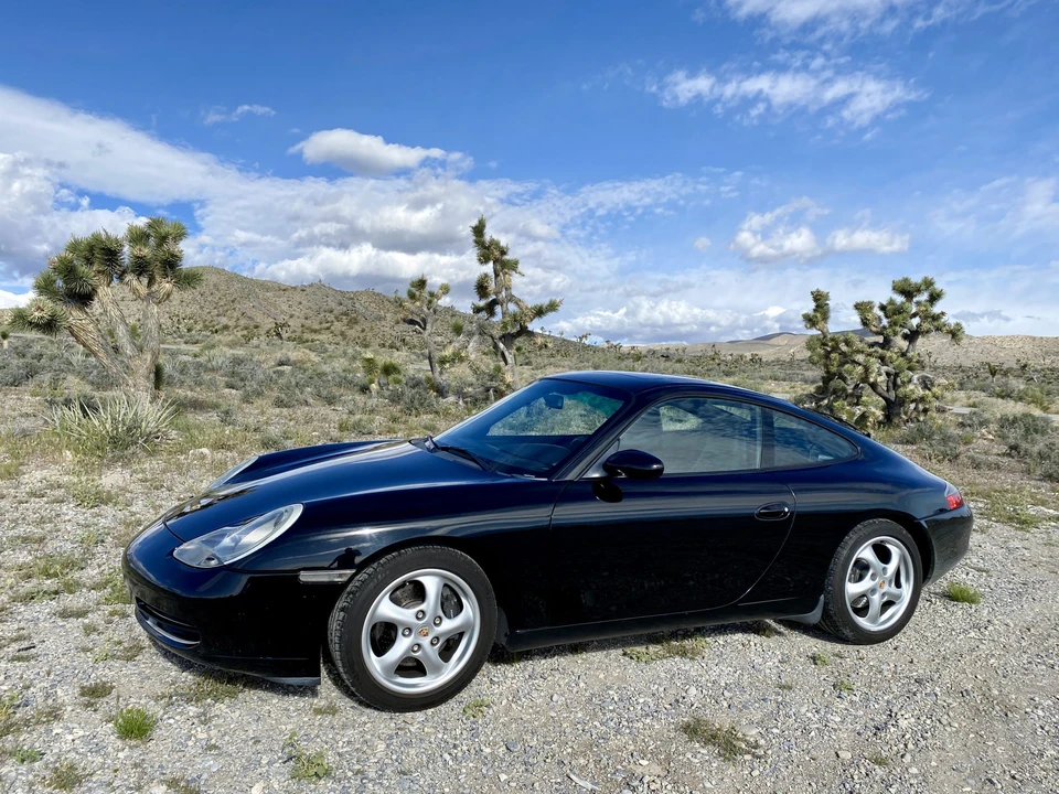 2001 Porsche 996 Carrera - Image 10 of 31