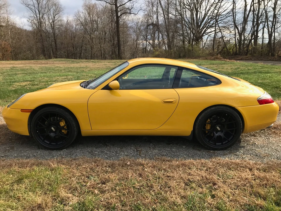 2001 Porsche 996 Carrera - Image 12 of 31