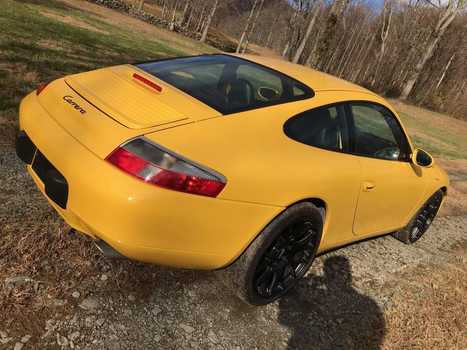 2001 Porsche 996 Carrera - Image 15 of 31
