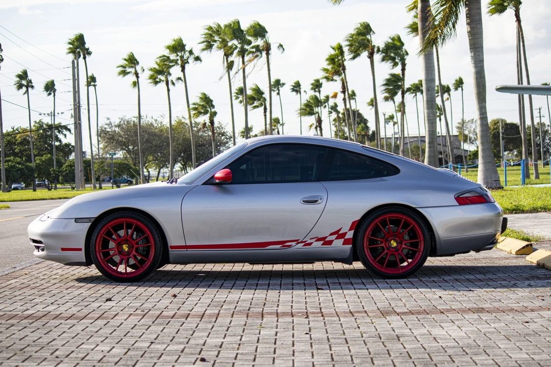 2001 Porsche 996 Carrera - Image 28 of 31