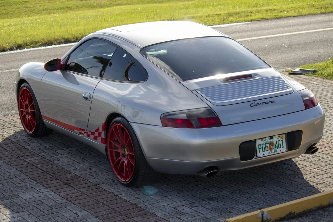 2001 Porsche 996 Carrera - Image 20 of 31