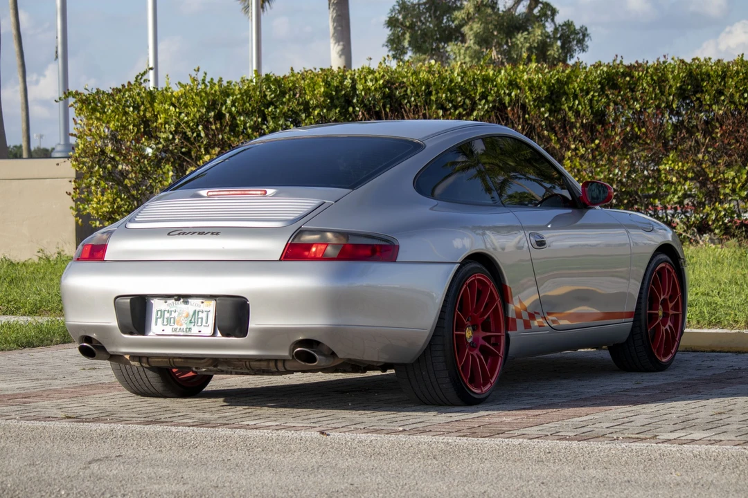 2001 Porsche 996 Carrera - Image 8 of 31
