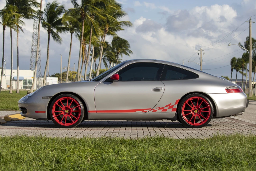 2001 Porsche 996 Carrera - Image 29 of 31
