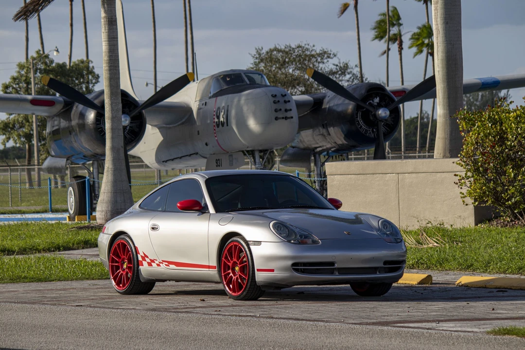 2001 Porsche 996 Carrera - Image 3 of 31
