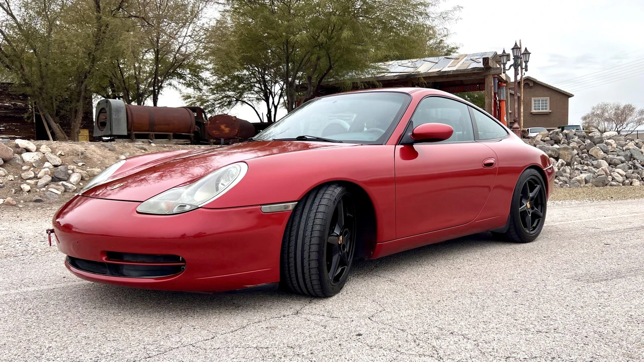 2001 Porsche 996 Carrera - Image 7 of 31