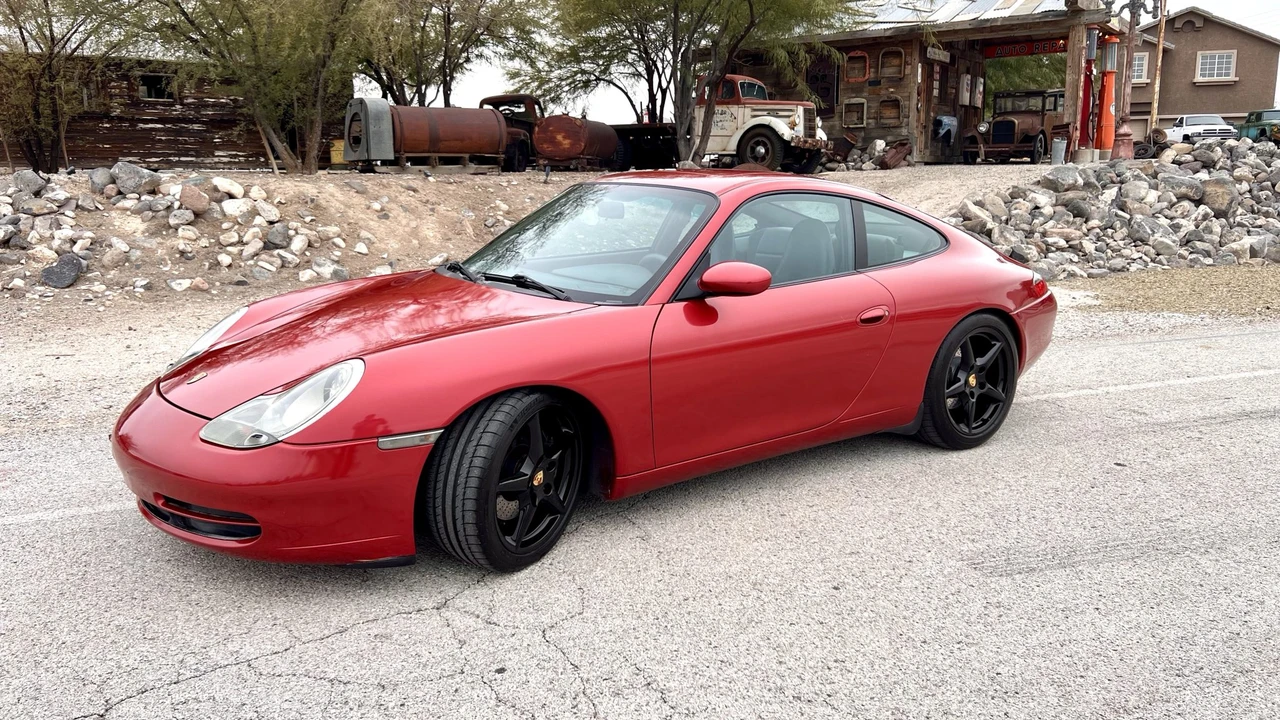 2001 Porsche 996 Carrera - Image 5 of 31