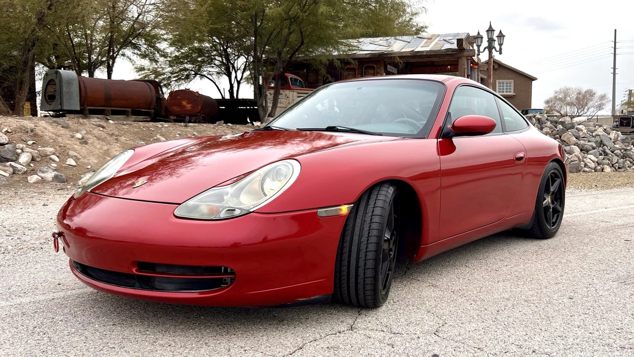 2001 Porsche 996 Carrera - Image 11 of 31
