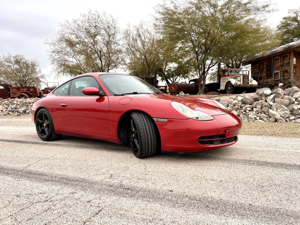 2001 Porsche 996 Carrera - Image 28 of 31
