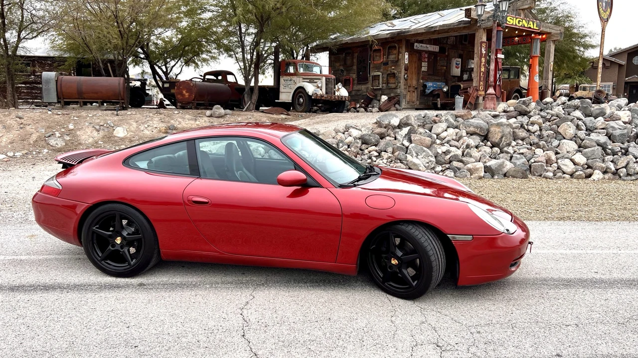 2001 Porsche 996 Carrera - Image 31 of 31