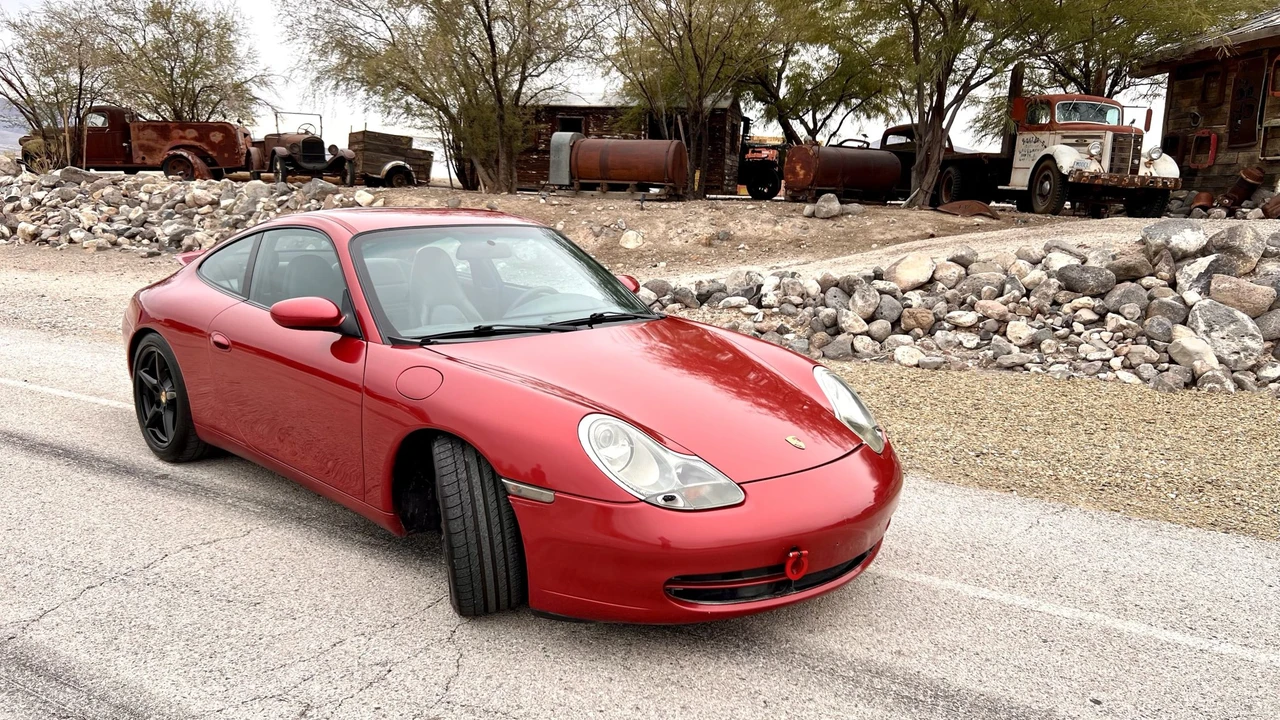 2001 Porsche 996 Carrera - Image 23 of 31