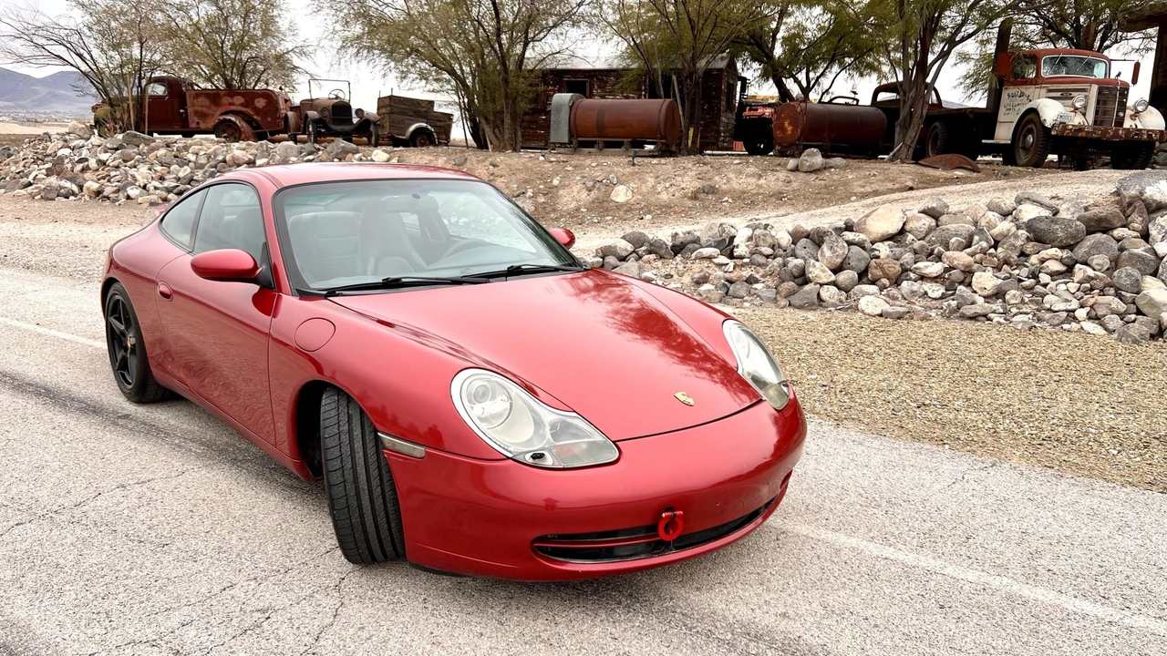2001 Porsche 996 Carrera - Image 20 of 31