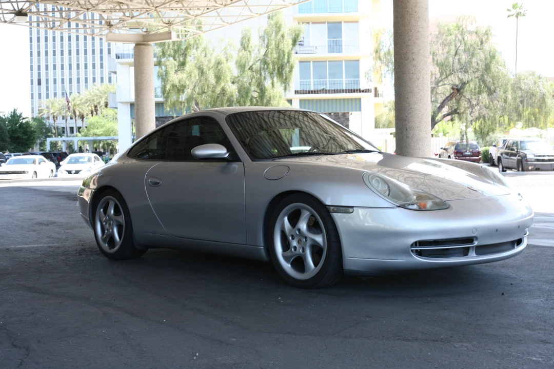 2001 Porsche 996 Carrera - Image 18 of 31