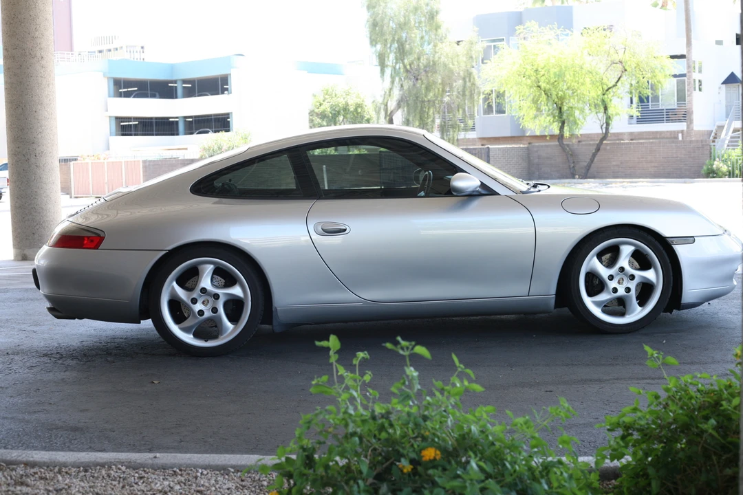 2001 Porsche 996 Carrera - Image 20 of 31