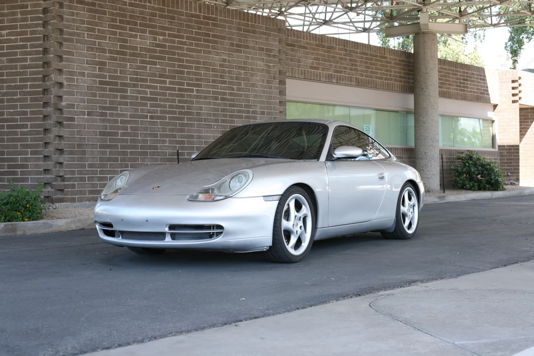 2001 Porsche 996 Carrera - Image 11 of 31