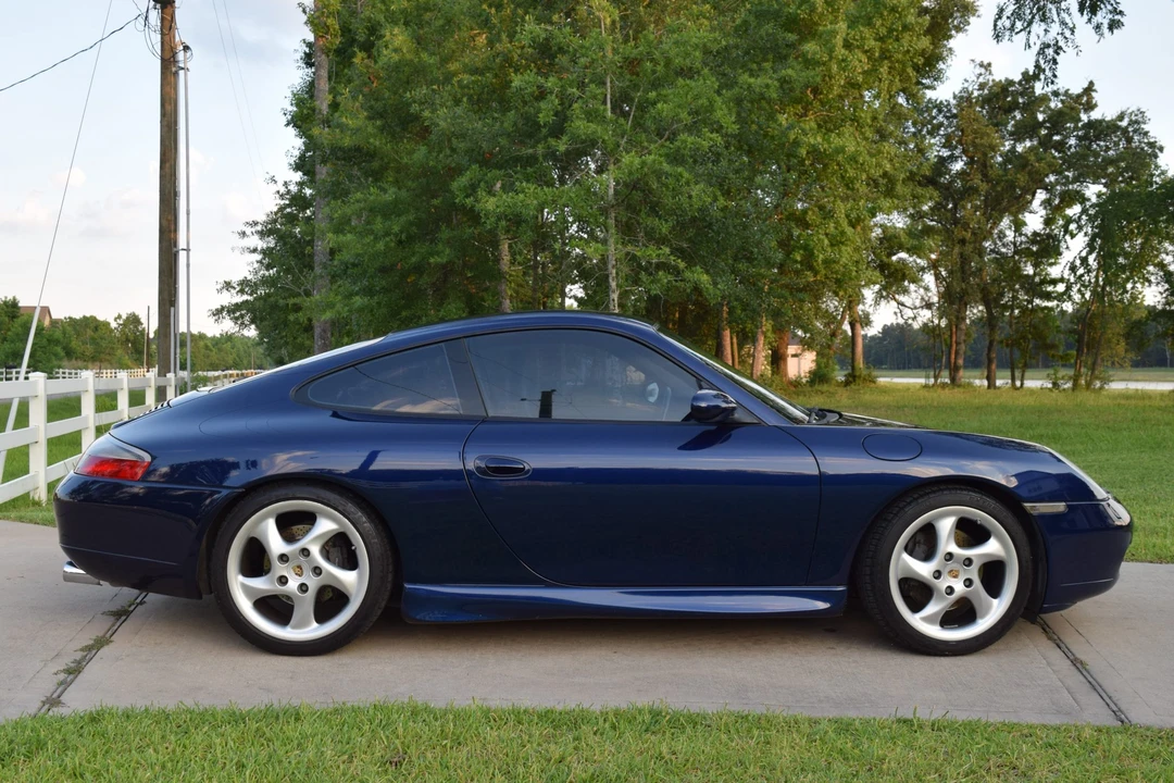 2001 Porsche 996 Carrera - Image 2 of 31