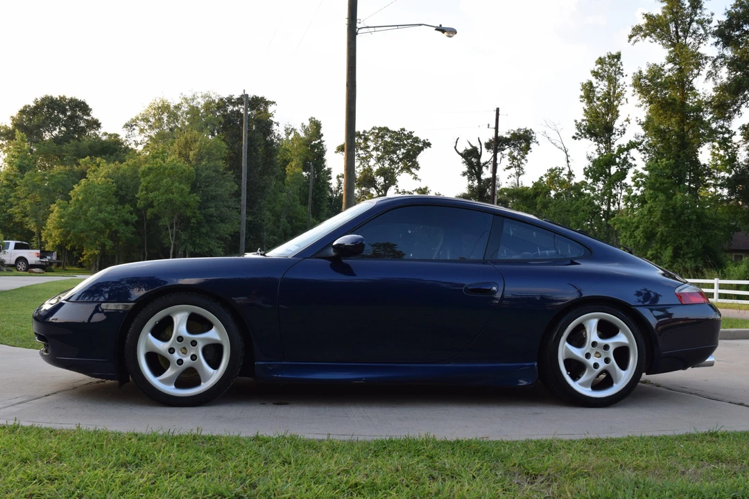 2001 Porsche 996 Carrera - Image 5 of 31