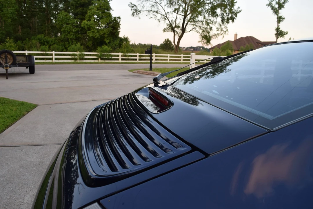 2001 Porsche 996 Carrera - Image 25 of 31