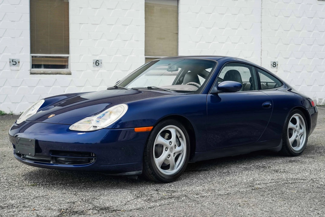 2001 Porsche 996 Carrera - Image 2 of 31
