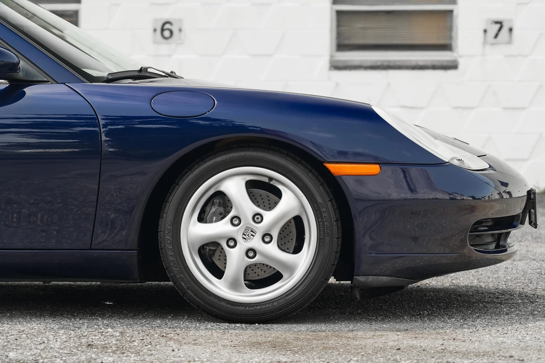 2001 Porsche 996 Carrera - Image 20 of 31