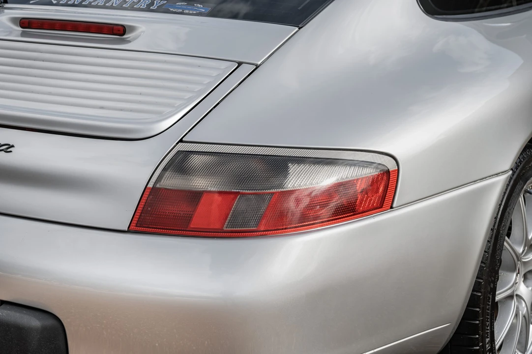 2001 Porsche 996 Carrera - Image 15 of 31