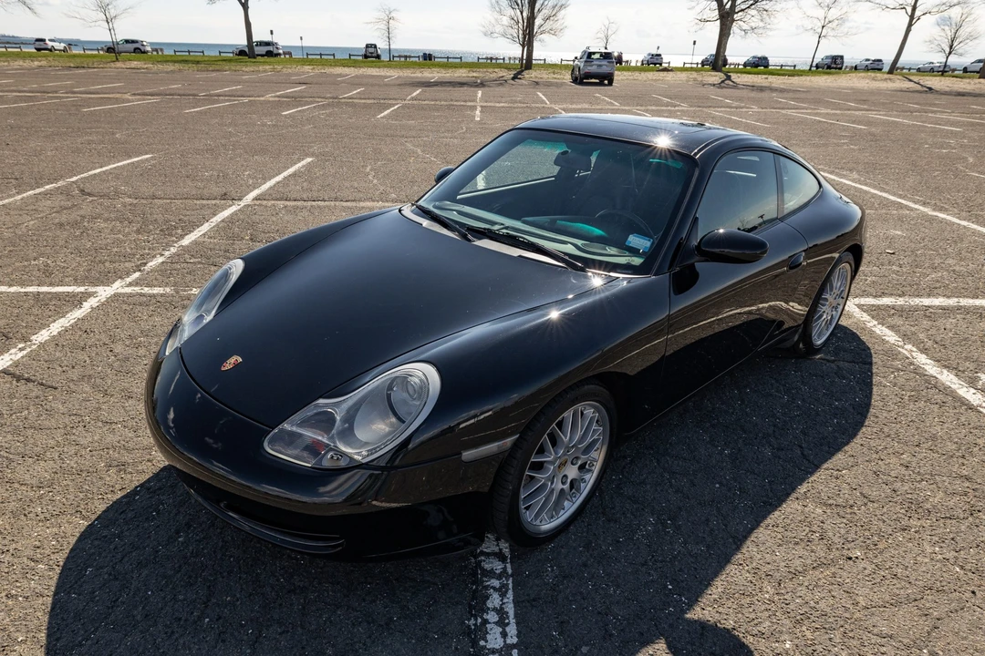 2001 Porsche 996 Carrera - Image 10 of 31
