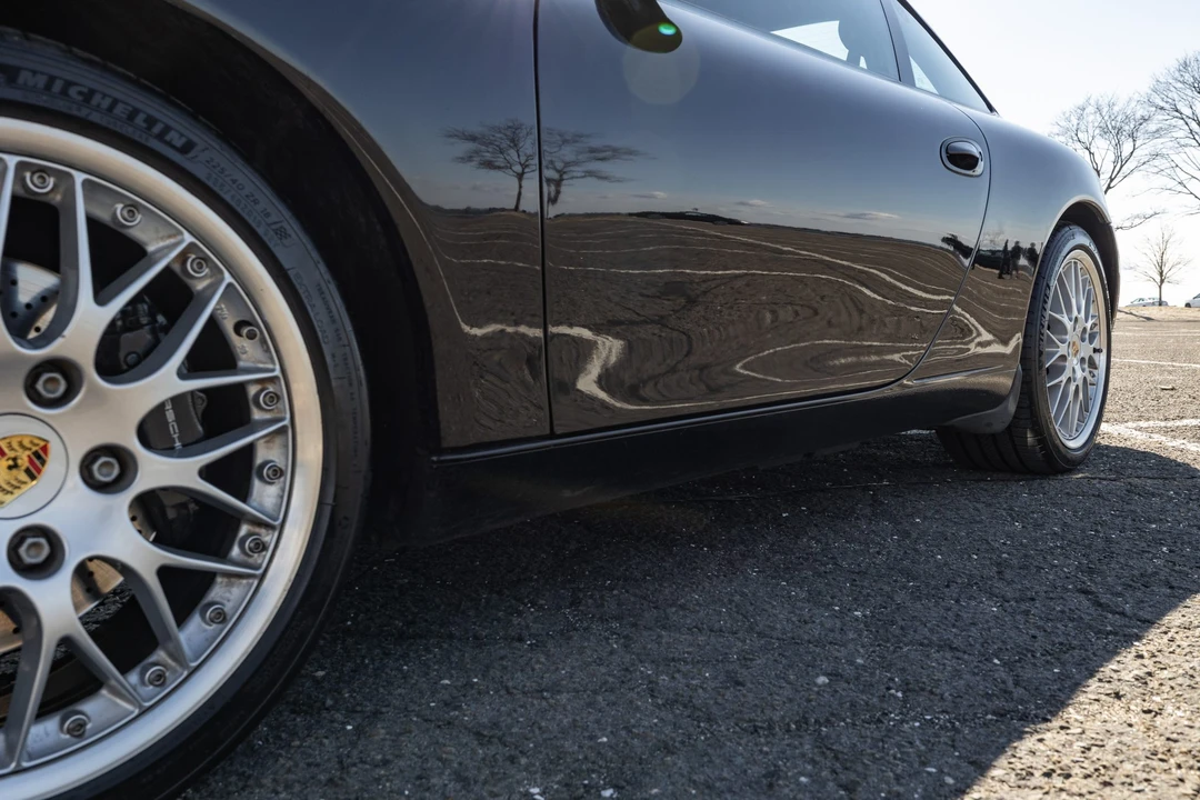 2001 Porsche 996 Carrera - Image 21 of 31