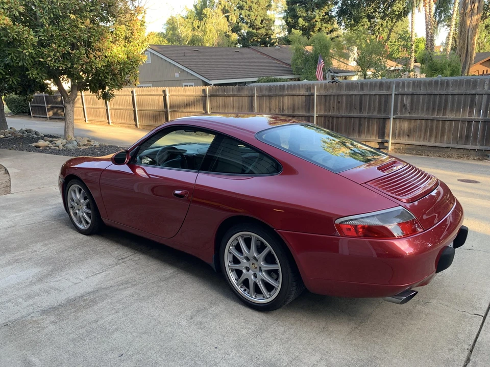 2001 Porsche 996 Carrera - Image 26 of 31