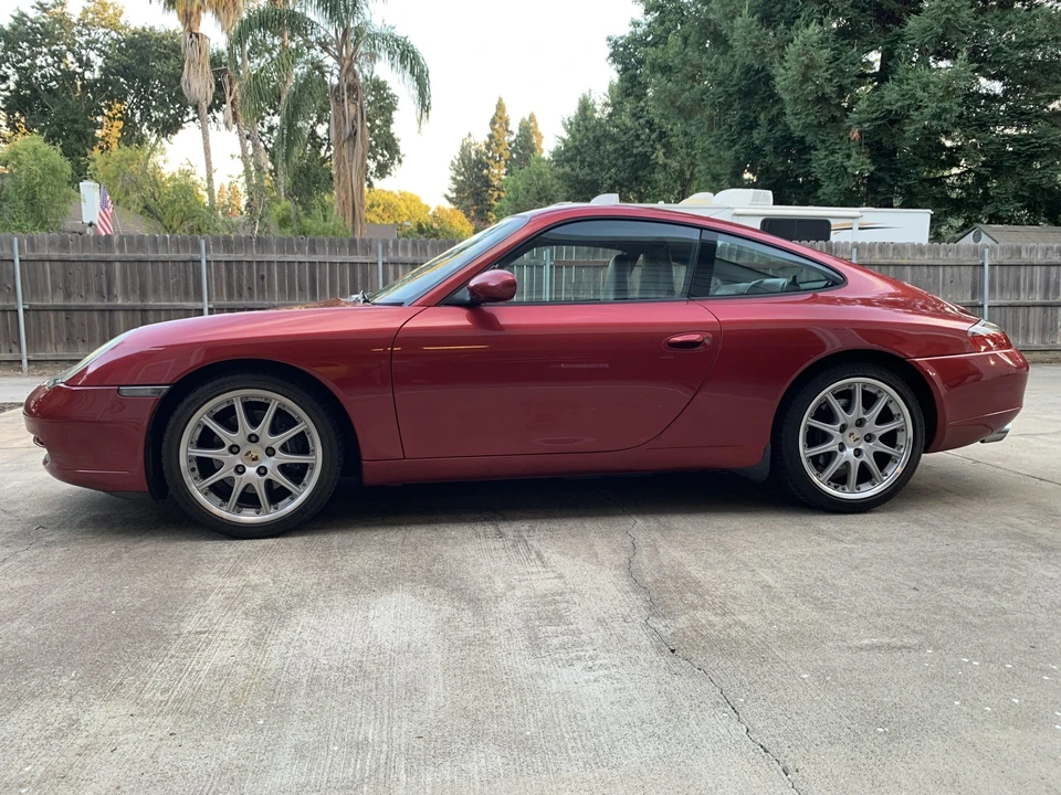 2001 Porsche 996 Carrera - Image 29 of 31