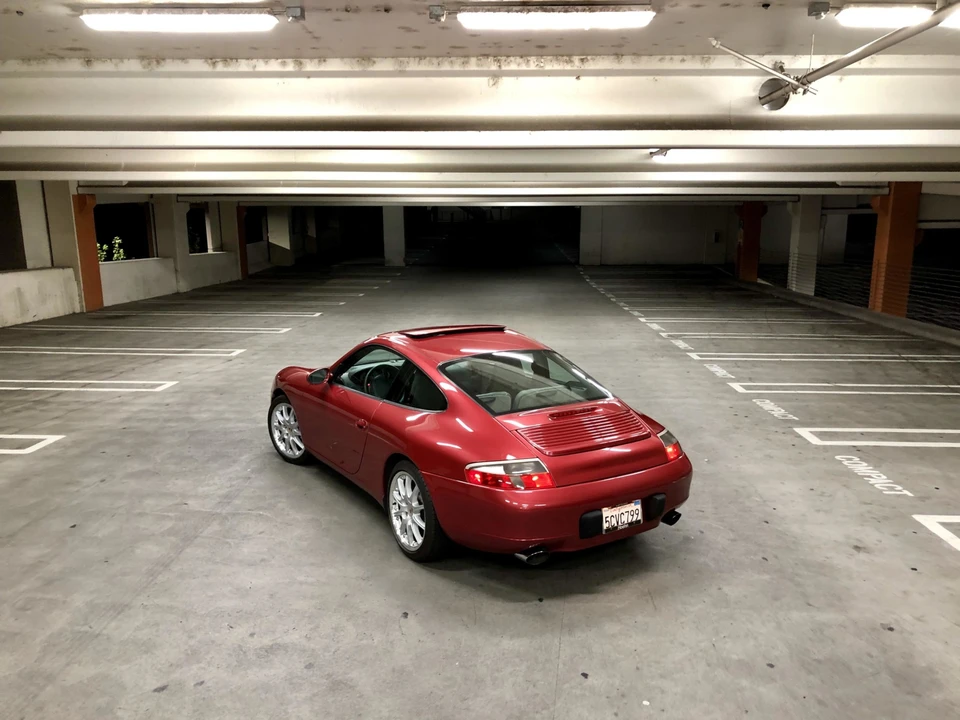 2001 Porsche 996 Carrera - Image 14 of 31
