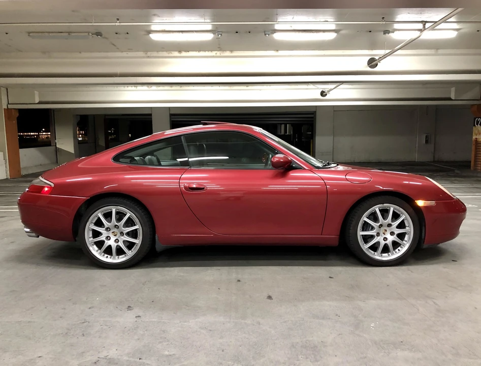 2001 Porsche 996 Carrera - Image 22 of 31