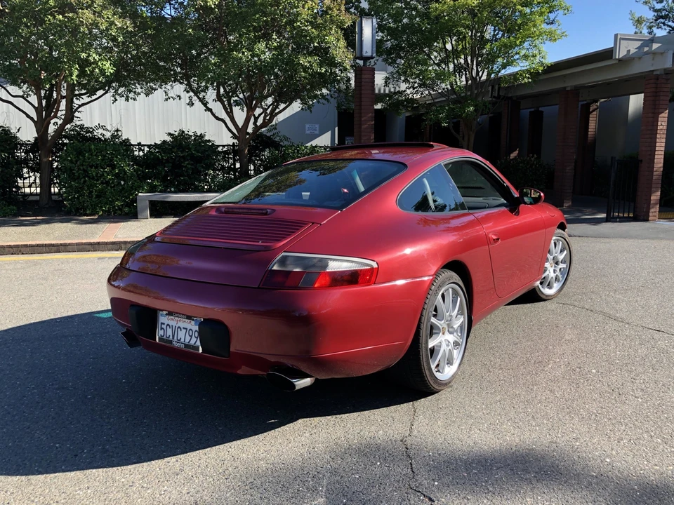 2001 Porsche 996 Carrera - Image 28 of 31