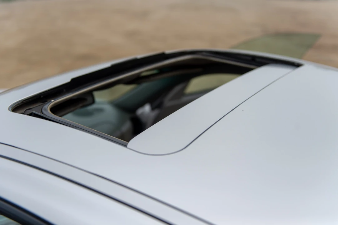 2001 Porsche 996 Carrera - Image 22 of 31